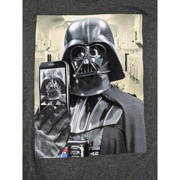 Star Wars Darth Vaders Selfie Smart Phone Picture T-Shirt Size XL Fifth Sun NICE - Picture 3 of 4